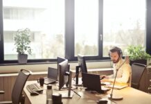 Udbetal nemt løn til dine medarbejdere med et online planlægningsværktøj Track dine medarbejdere med online planlægningsværktøj